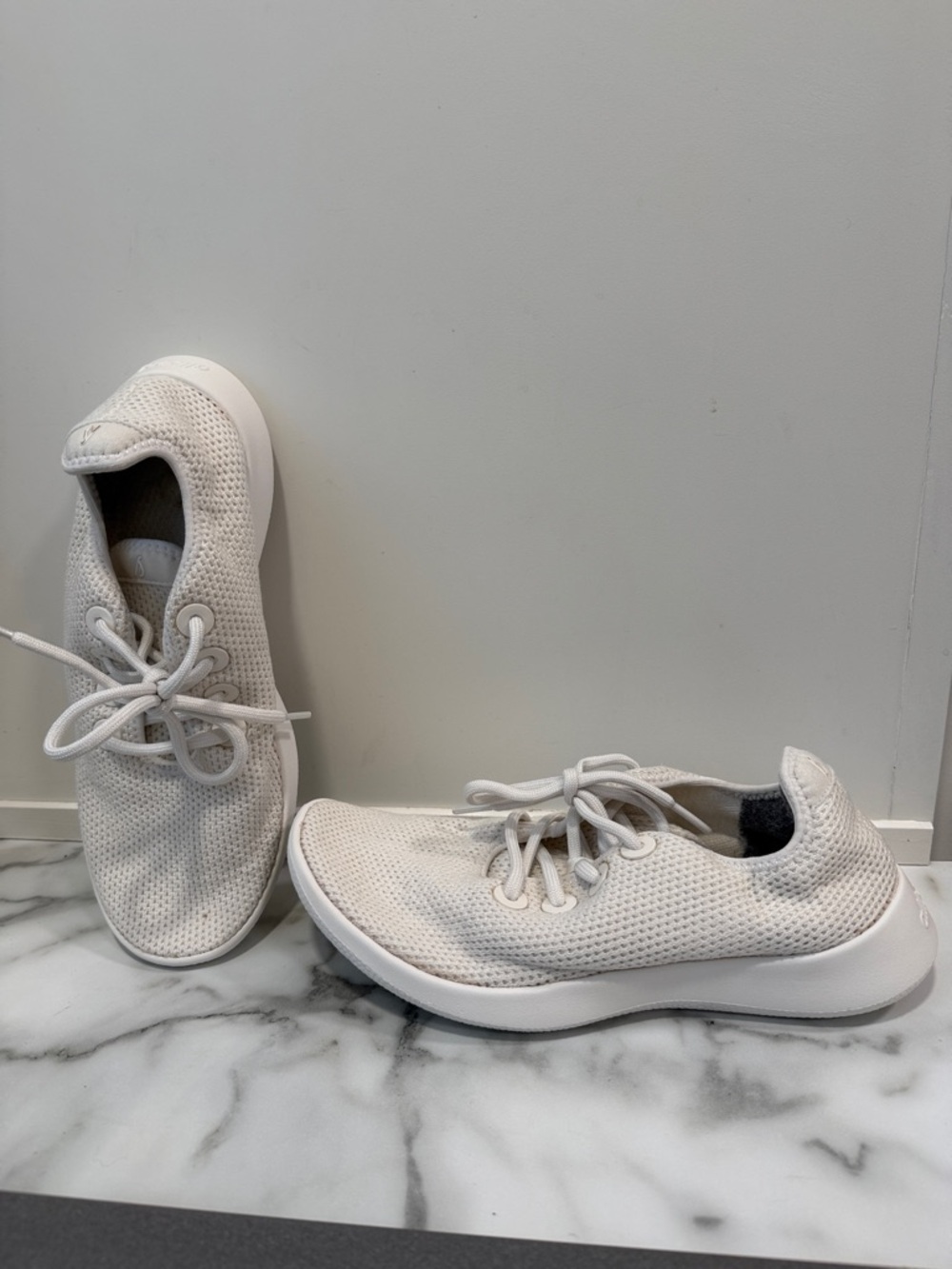 allbirds women’s size 10 White Tree Runners Sneakers